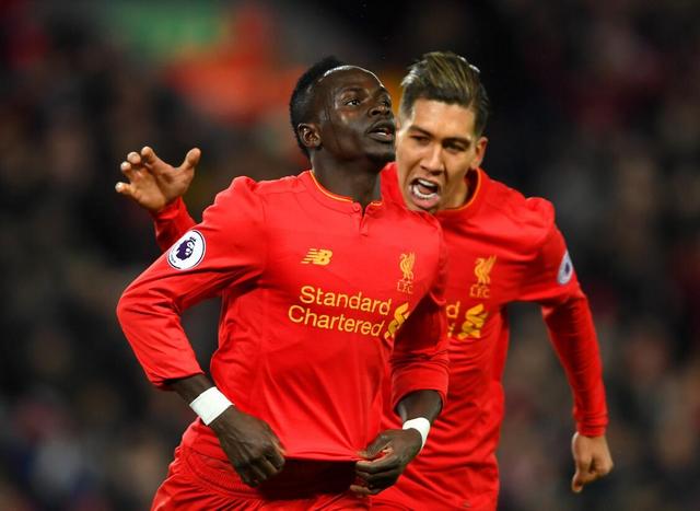 曼联目前正 曼联目前正