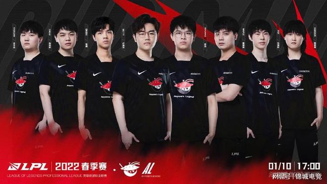 激烈对抗的 激烈对抗的